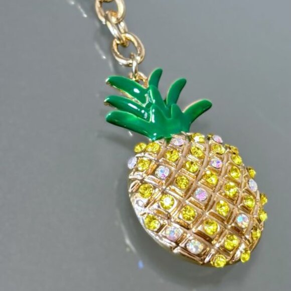 4 1/2" Gold Yellow Clear Rhinestone Bling Pineapple Fruit Bag Charm Keychain New - Picture 4 of 8